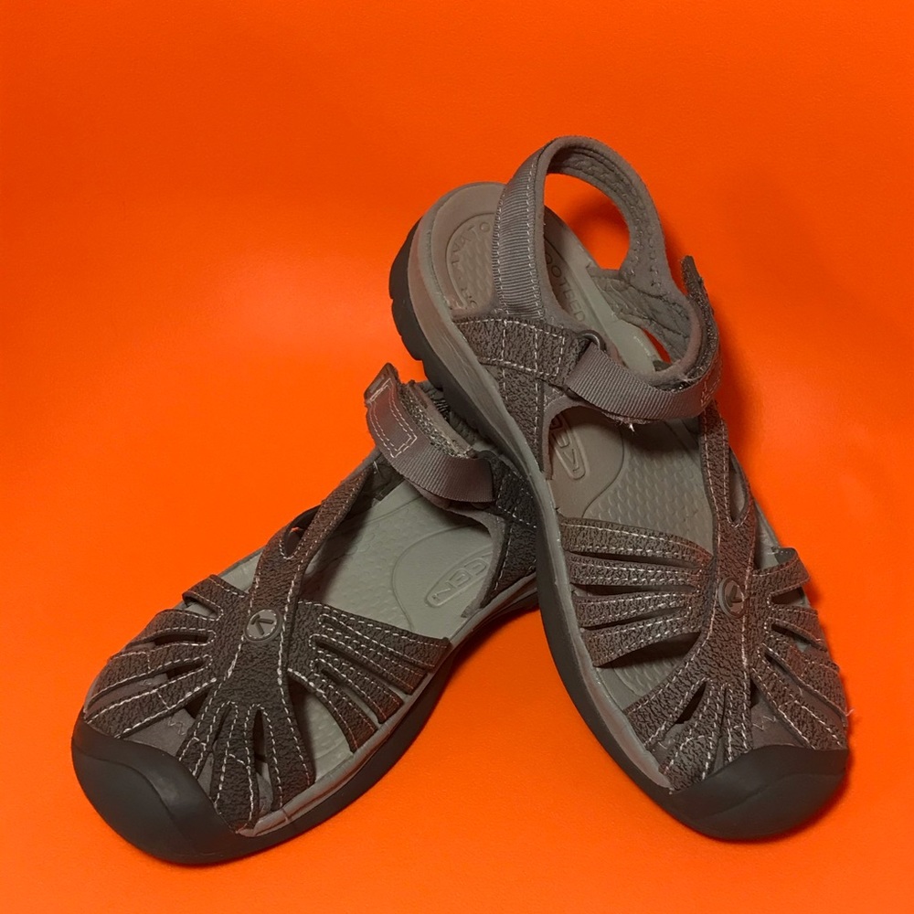 Keen Women’s Rose Sandal sz 9m